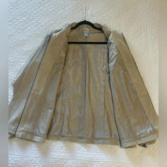 Chico’s Beige 100% Suede Leather Jacket - Picture 4 of 7